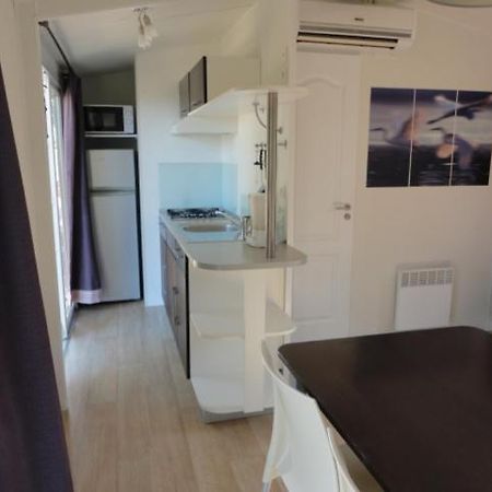 Mobil Home 6 Personnes Rocbaron Exteriér fotografie